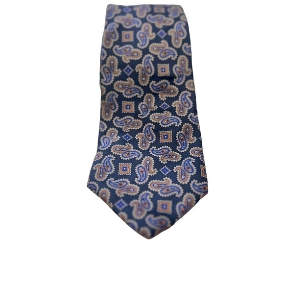 Vintage Liberty Of London 100% Silk Tie 
USA Made - Picture 5 of 8